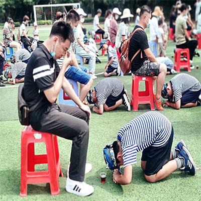 黄埔军瀚特训夏令营父母要与青春期的孩子讲策略而不是较劲