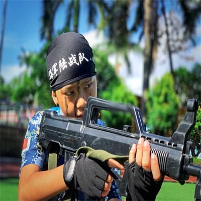 黄埔军瀚特训夏令营孩子自律首先父母要做好榜样