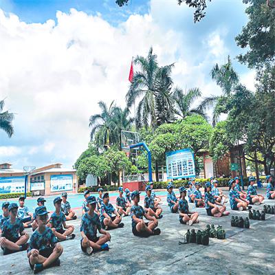 黄埔军瀚特训夏令营家庭教育的重要性